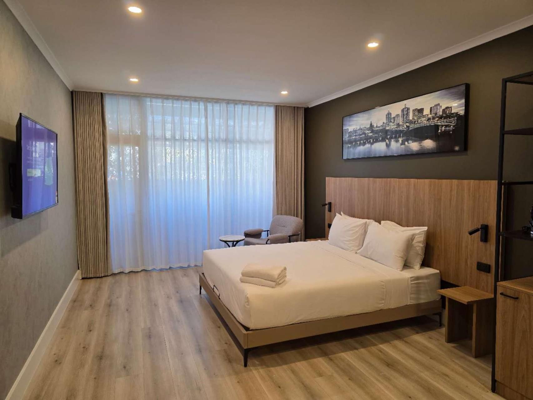 The Parkmore Hotel Мельбурн Экстерьер фото
